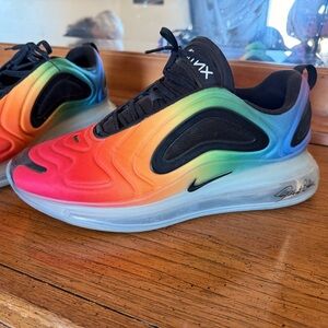 Nike Air Max 720 Multicolor Gradient Sneakers